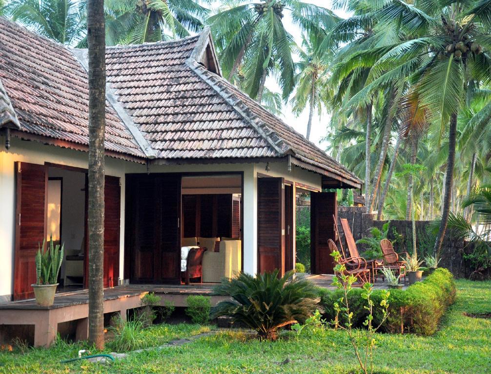 Kanan Beach Resort Nīleshwar Chambre photo