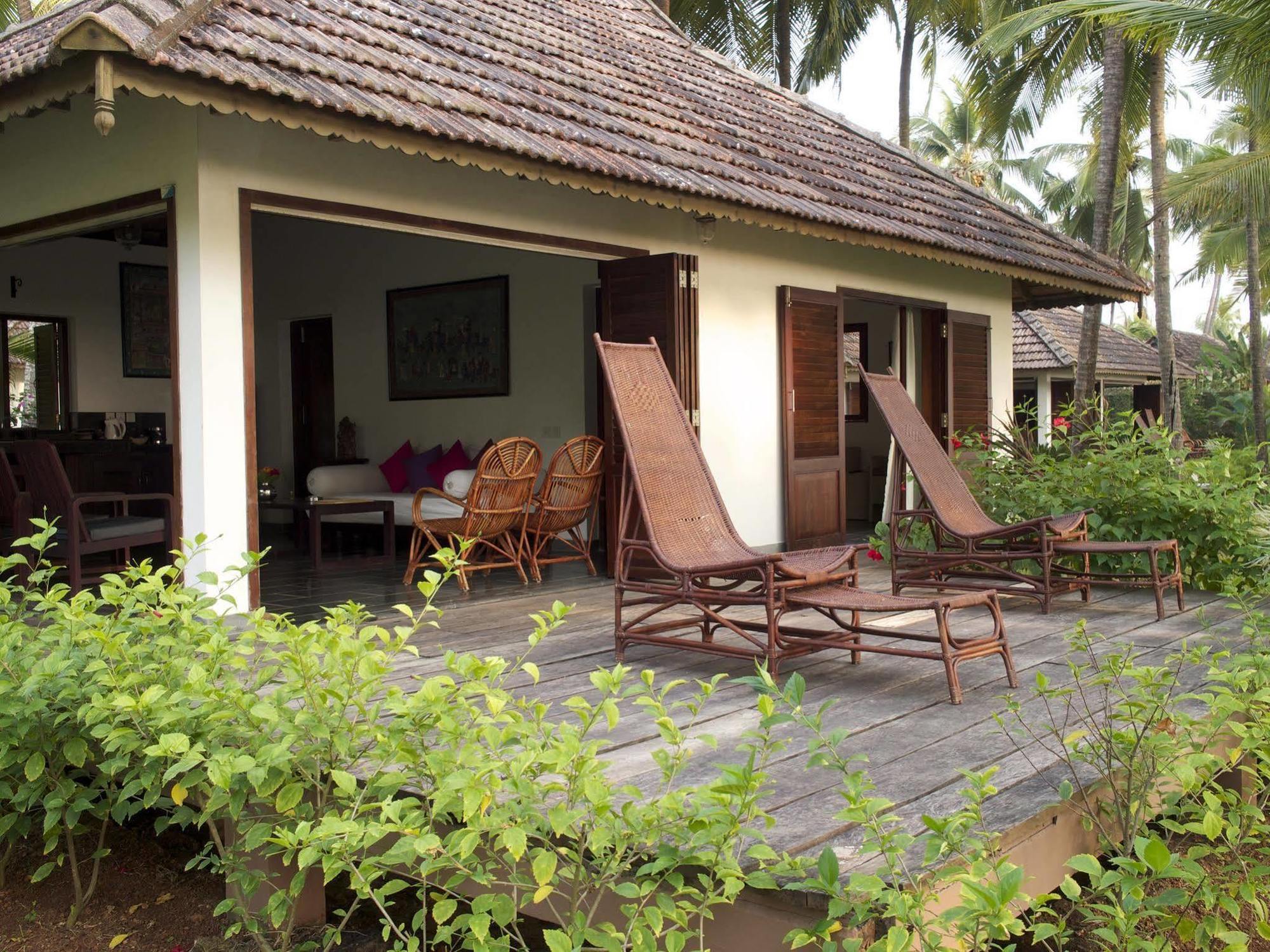 Kanan Beach Resort Nīleshwar Extérieur photo